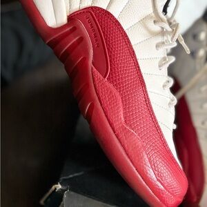 Jump Men's Red and White Sneakers